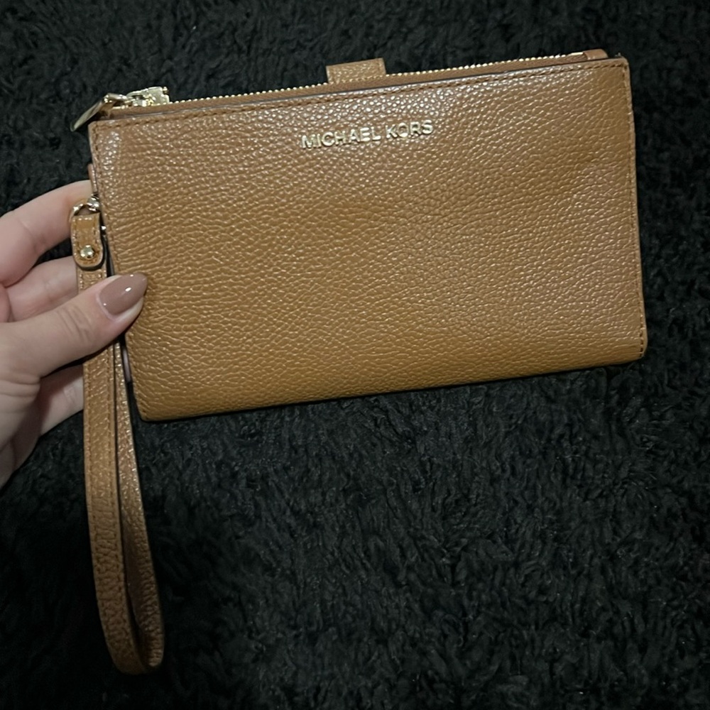 Michael Kors Wristlet
